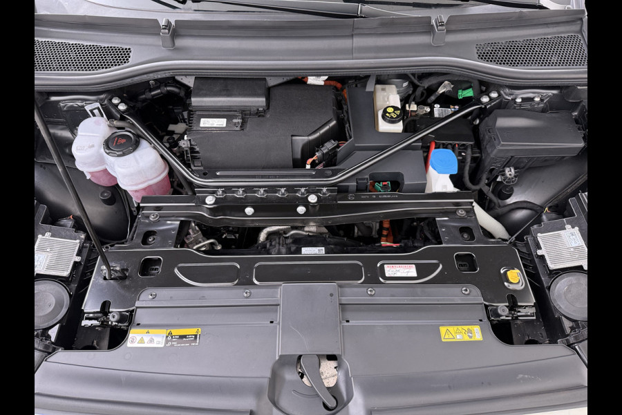 Škoda ENYAQ iV 80 Trekhaak SOH 95% Warmtepomp Adap.Cruise 3-Zone Ecc 360°Camera Stuur+Stoelverwarming Navi Ecc Pdc Draadloze telefoonlader Keyless Privacy Glas Lmv Led Apple Carplay Android Auto DAB P-Assist Dodehoek detectie File Asist 1.000KG Trekgewicht Origineel Nederlandse Auto