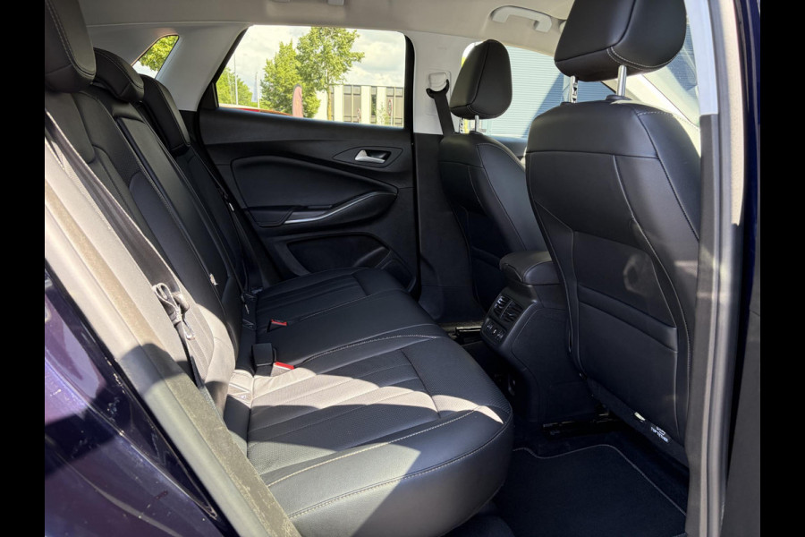 Opel Grandland X 1.2 Turbo Innovation 1e Eigenaar,360°Camera,Carplay,Navi,Leder,Stoelverw-Koeling,Stuurverw,Pdc V+A,Dodehoek,Rijstrooksensor,Elekt.Stoelen,Keyless,Dealer Onderhouden,6 Bak,D-riem vv in 2022,Apk tot 10-2026