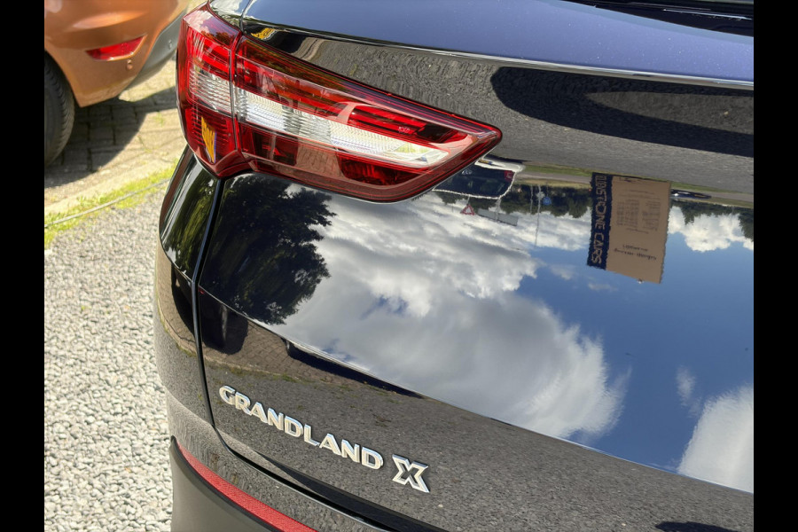 Opel Grandland X 1.2 Turbo Innovation 1e Eigenaar,360°Camera,Carplay,Navi,Leder,Stoelverw-Koeling,Stuurverw,Pdc V+A,Dodehoek,Rijstrooksensor,Elekt.Stoelen,Keyless,Dealer Onderhouden,6 Bak,D-riem vv in 2022,Apk tot 10-2026