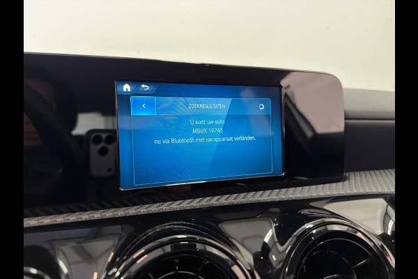 Mercedes-Benz A-Klasse 180 Limousine / 20" LM / Stoelverwarming