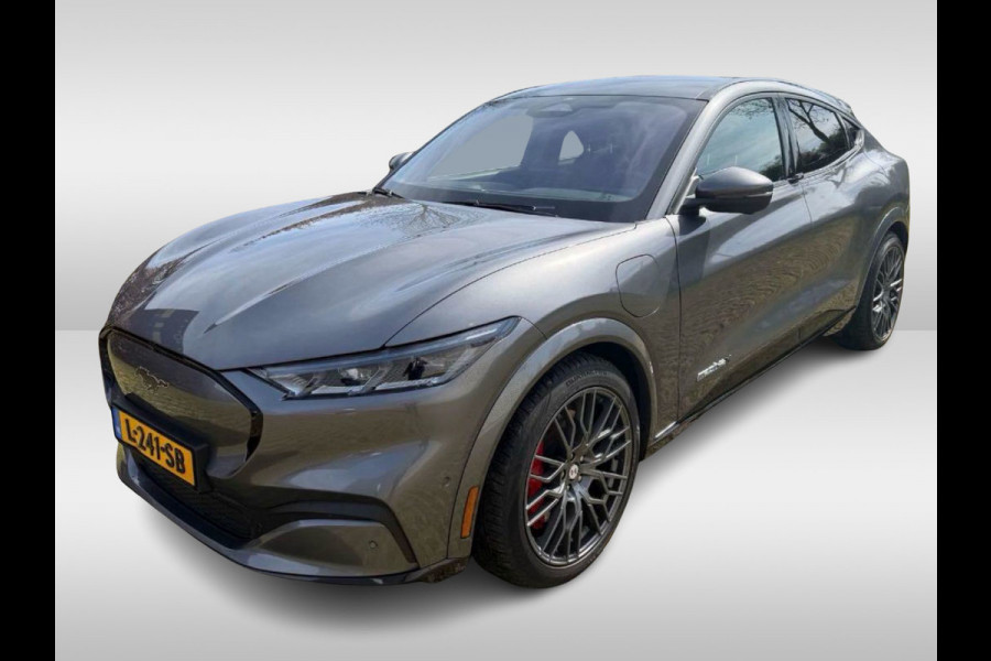Ford Mustang Mach-E Extended First Edition AWD 98 kWh / Panoramadak / Camera / Leder / 19'' / B&O / Keyless / DAB / Dodehoek / ACC / Navigatie / Sfeerverlichting / Stoelverwarming