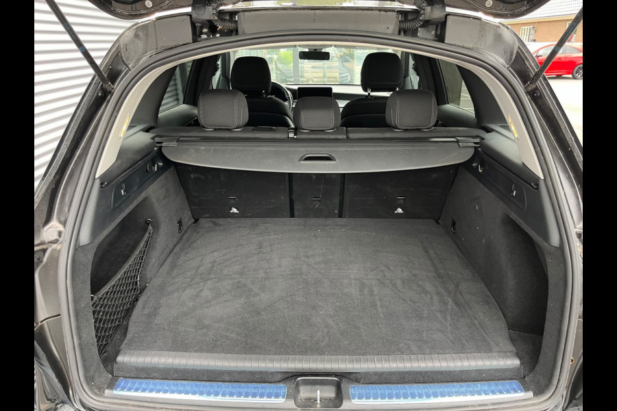 Mercedes-Benz GLC 300e 4MATIC Business Solution