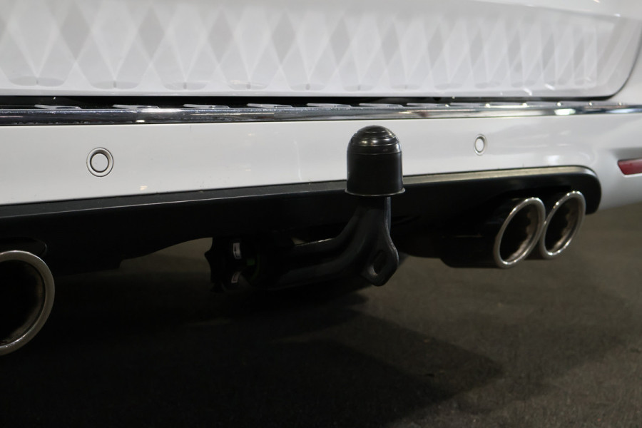 Mercedes-Benz V-Klasse 300d Extra Lang DC Avantgarde Edition AMG