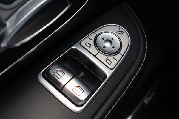Mercedes-Benz V-Klasse 300d Extra Lang DC Avantgarde Edition AMG