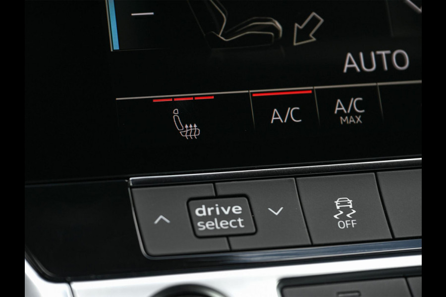 Audi A6 Avant 40 TFSI S edition Competition | NL-Auto | Panoramadak | Camera | Memory Seats | Ambiance interieur | Stoelverwarming | ACC |