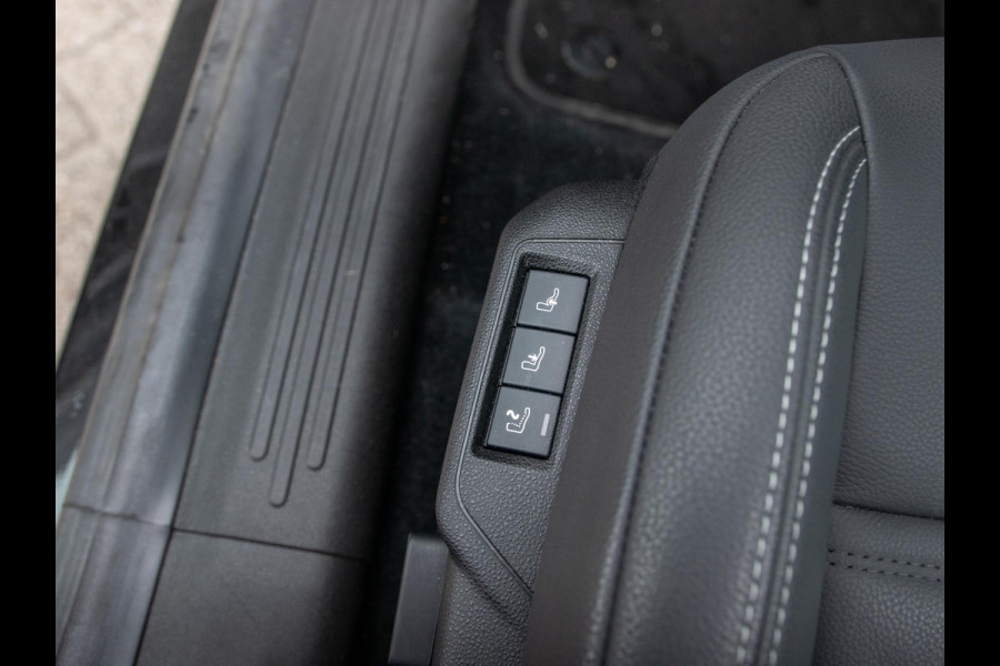 Jeep Avenger Summit 54 kWh | Infotainment&Conv. Pack | Leder&Winterpack | Schuif/Kanteldak | Warmtepomp