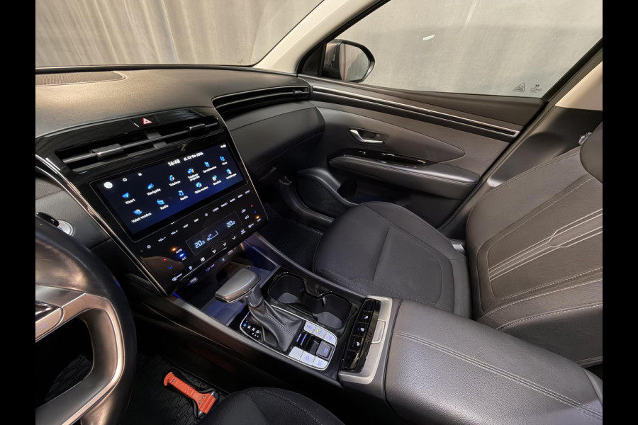 Hyundai Tucson 1.6 T-GDI MHEV Comfort 17"/Panoramadak/Trekhaak/Keyless/Adaptieve cruise/Camera/Stoel + stuurverwarming