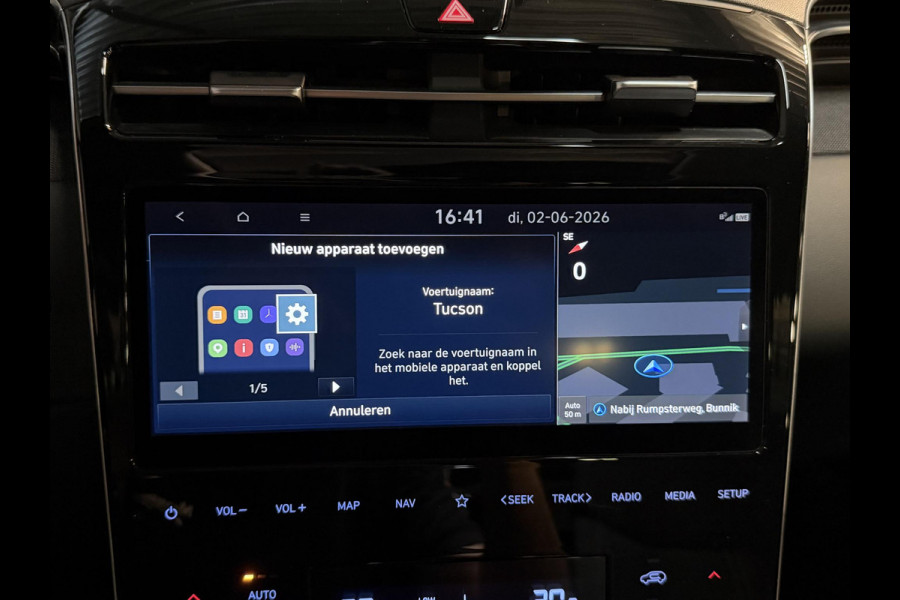 Hyundai Tucson 1.6 T-GDI MHEV Comfort 17"/Panoramadak/Trekhaak/Keyless/Adaptieve cruise/Camera/Stoel + stuurverwarming