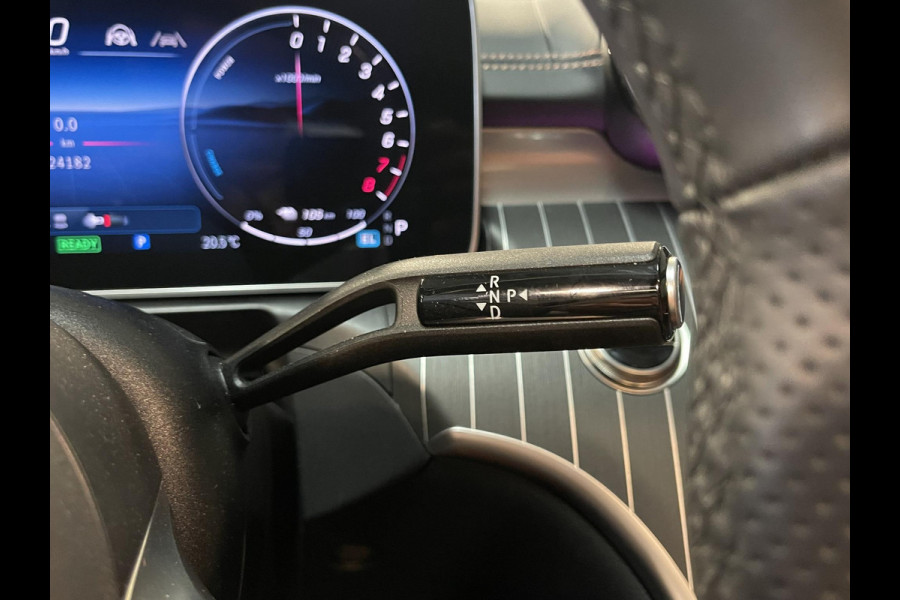 Mercedes-Benz C-Klasse Estate 300 e Star Edition AMG Line 18"/Panoramadak/Trekhaak/Stuur + stoelverwarming/Adaptieve cruise/Dodehoek/Sfeerverlichting premium/Elektrische klep/Apple Carplay & Android Auto
