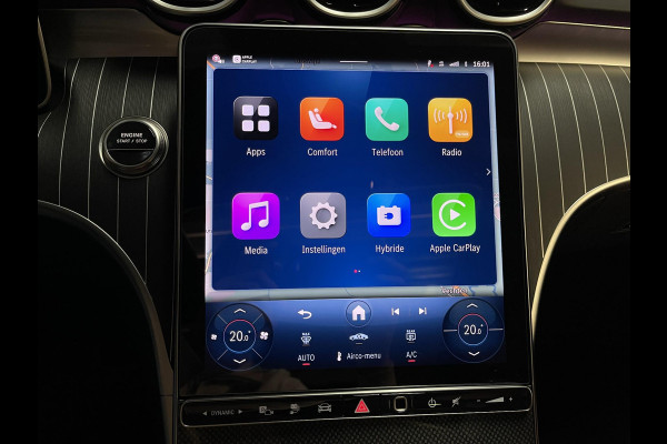 Mercedes-Benz C-Klasse Estate 300 e Star Edition AMG Line 18"/Panoramadak/Trekhaak/Stuur + stoelverwarming/Adaptieve cruise/Dodehoek/Sfeerverlichting premium/Elektrische klep/Apple Carplay & Android Auto