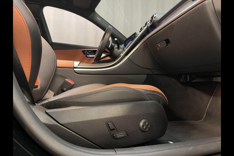 Mercedes-Benz C-Klasse Estate 300 e Star Edition AMG Line 18"/Panoramadak/Trekhaak/Stuur + stoelverwarming/Adaptieve cruise/Dodehoek/Sfeerverlichting premium/Elektrische klep/Apple Carplay & Android Auto