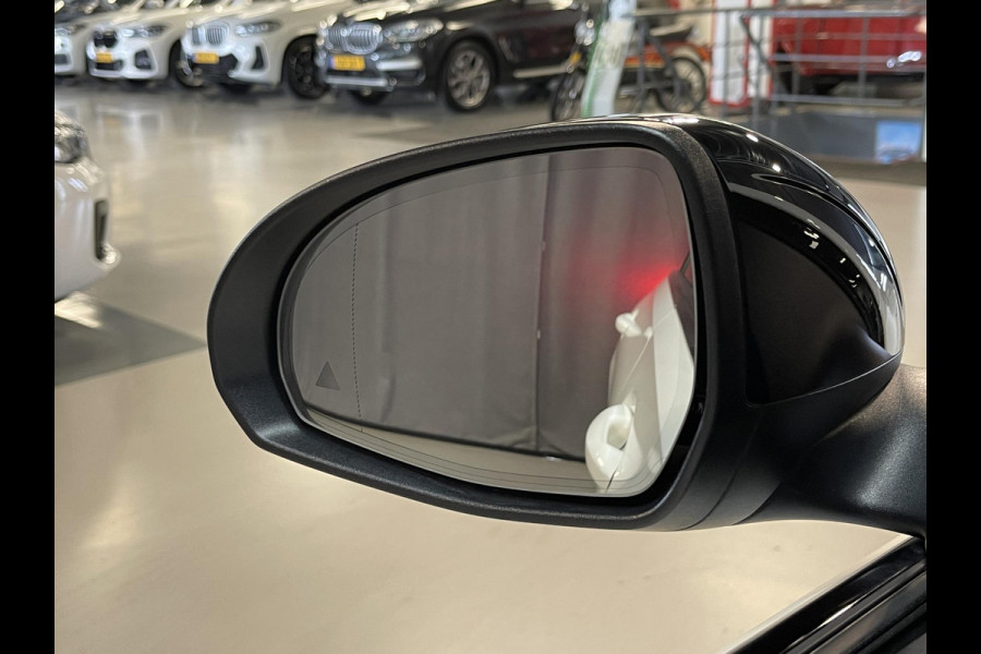 Mercedes-Benz C-Klasse Estate 300 e AMG Line C63 Diffuser/18"/Panoramadak/Laser LED/Trekhaak/Stoelverwarming + memory l + r/Adaptieve cruise/Sfeerverlichting premium/Elektrische klep/Apple Carplay & Android Auto