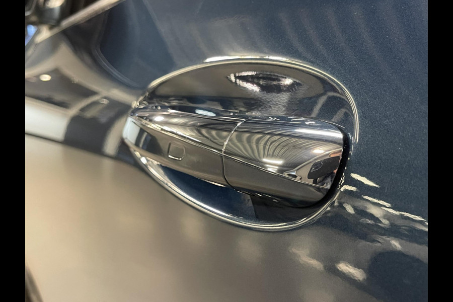 Mercedes-Benz GLA 250 e AMG Line Limited 19"/Panoramadak/Adaptieve cruise/Dodehoek/Sfeerverlichting/Stoelverwarming + memory/Camera/Elektrische klep