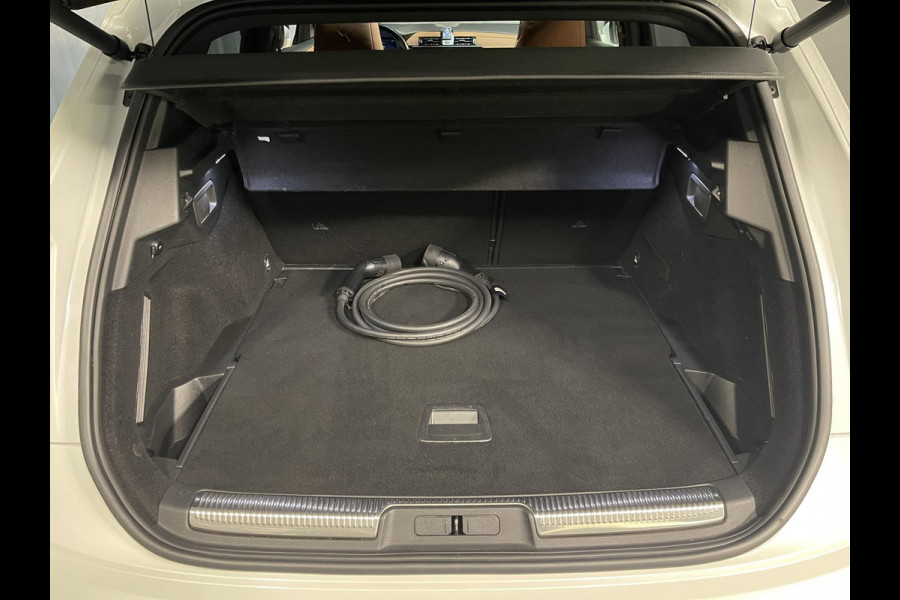 DS 7 Crossback E-Tense 4x4 Grand Chic 20"/Trekhaak/Panoramadak/Leder Opera/Night VISION/Stoelverwarming/Stoelventilatie/Voorruitverwarming/LED Vision/HiFi FOCAL/Adaptieve cruise