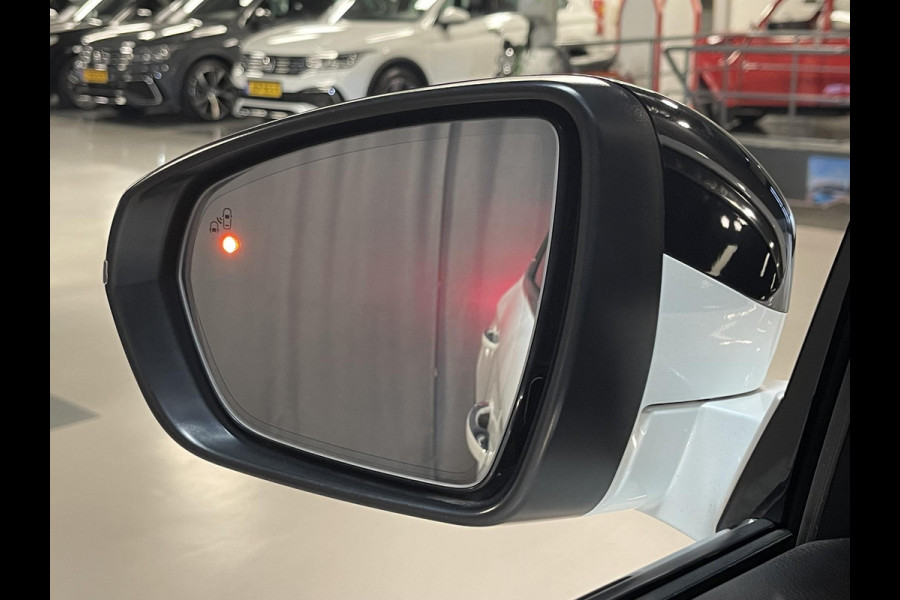 DS 7 Crossback E-Tense 4x4 Grand Chic 20"/Trekhaak/Panoramadak/Leder Opera/Night VISION/Stoelverwarming/Stoelventilatie/Voorruitverwarming/LED Vision/HiFi FOCAL/Adaptieve cruise