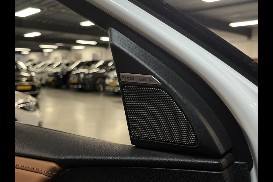 DS 7 Crossback E-Tense 4x4 Grand Chic 20"/Trekhaak/Panoramadak/Leder Opera/Night VISION/Stoelverwarming/Stoelventilatie/Voorruitverwarming/LED Vision/HiFi FOCAL/Adaptieve cruise