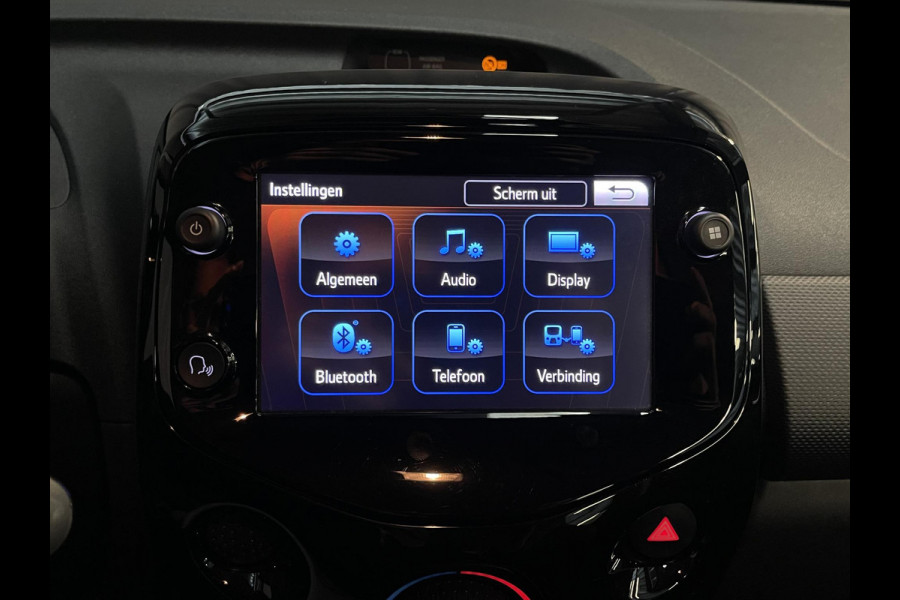 Citroën C1 1.0 VTi Shine 15"/Camera/Airco/Apple Carplay & Android Auto/Bluetooth