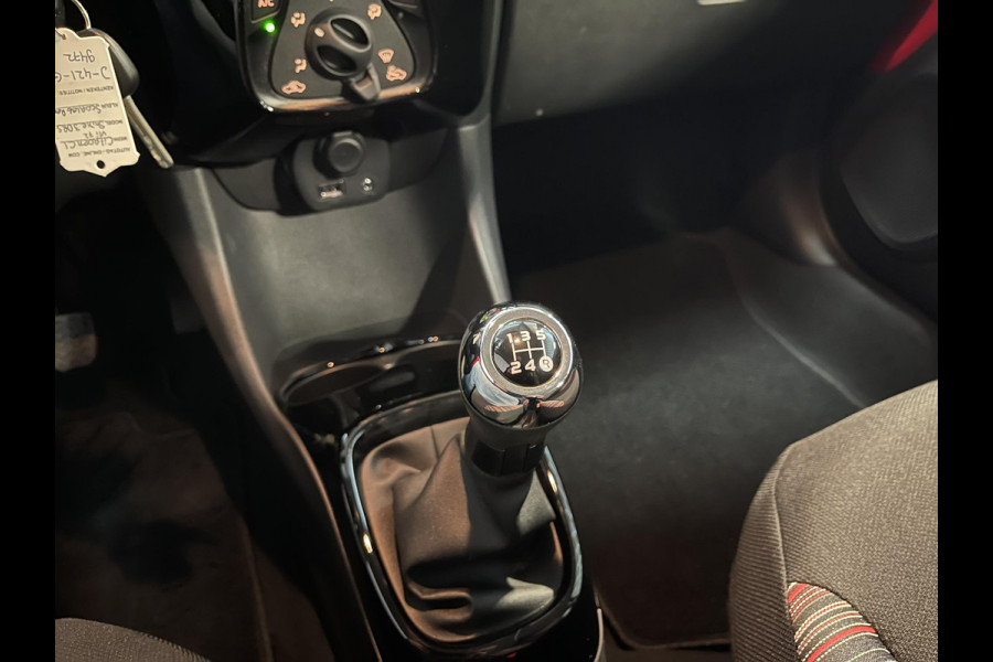 Citroën C1 1.0 VTi Shine 15"/Camera/Airco/Apple Carplay & Android Auto/Bluetooth