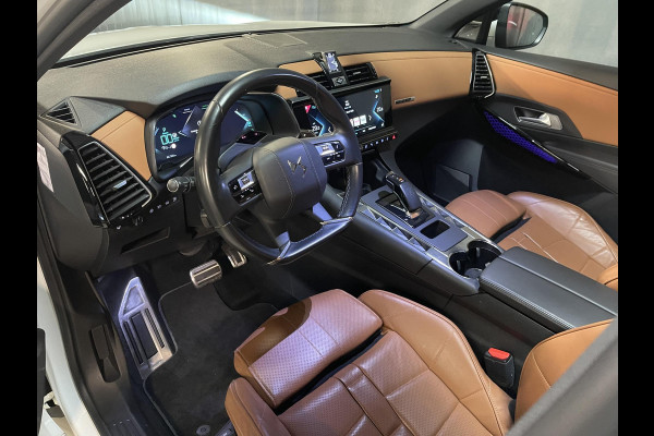 DS 7 Crossback E-Tense 4x4 Grand Chic 20"/Trekhaak/Panoramadak/Leder Opera/Night VISION/Stoelverwarming/Stoelventilatie/Voorruitverwarming/LED Vision/HiFi FOCAL/Adaptieve cruise