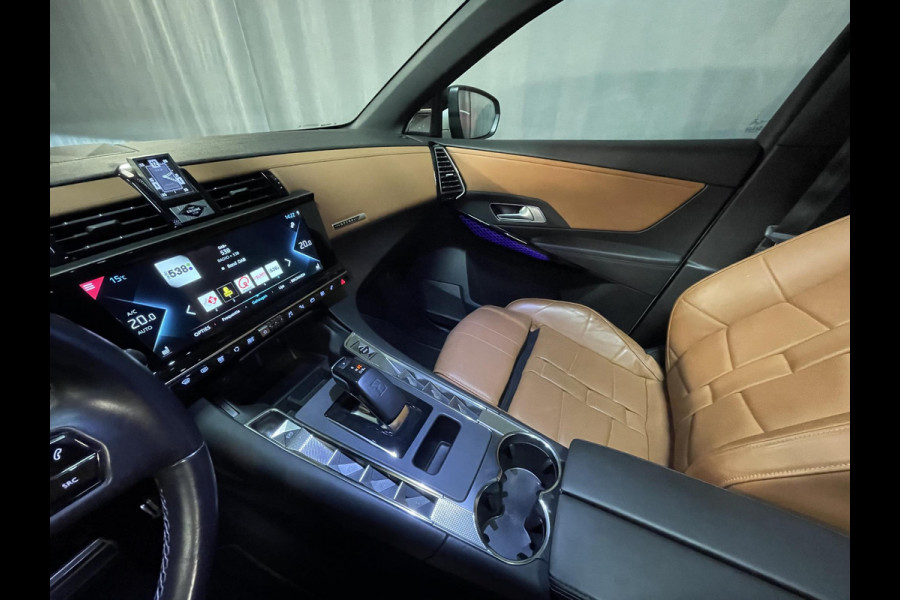 DS 7 Crossback E-Tense 4x4 Grand Chic 20"/Trekhaak/Panoramadak/Leder Opera/Night VISION/Stoelverwarming/Stoelventilatie/Voorruitverwarming/LED Vision/HiFi FOCAL/Adaptieve cruise