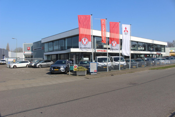 DS 7 Crossback E-Tense 4x4 Grand Chic 20"/Trekhaak/Panoramadak/Leder Opera/Night VISION/Stoelverwarming/Stoelventilatie/Voorruitverwarming/LED Vision/HiFi FOCAL/Adaptieve cruise