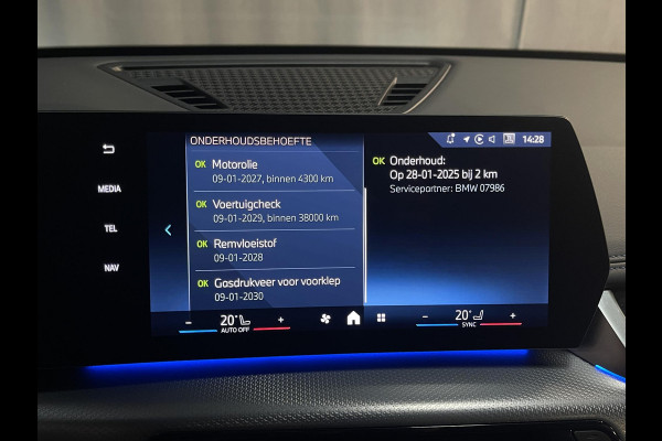BMW X1 sDrive18i M Sport Shadow Line 18"/Sportstoelen/Keyless/Alarm/Adaptief LED/Stoelverwarming/Camera/Elektrisch klep