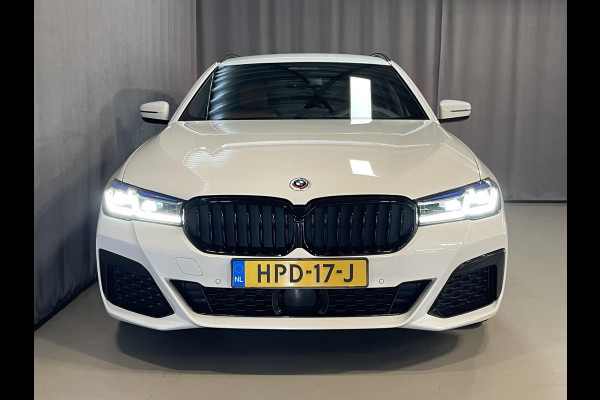 BMW 5 Serie Touring 530e xDrive High Executive M Sport 18"/Trekhaak/Laser LED/Leder/Head-up/Keyless/Stoelverwarming/Adaptieve cruise/Dodehoek/Camera/Apple Carplay & Android Auto/HiFi