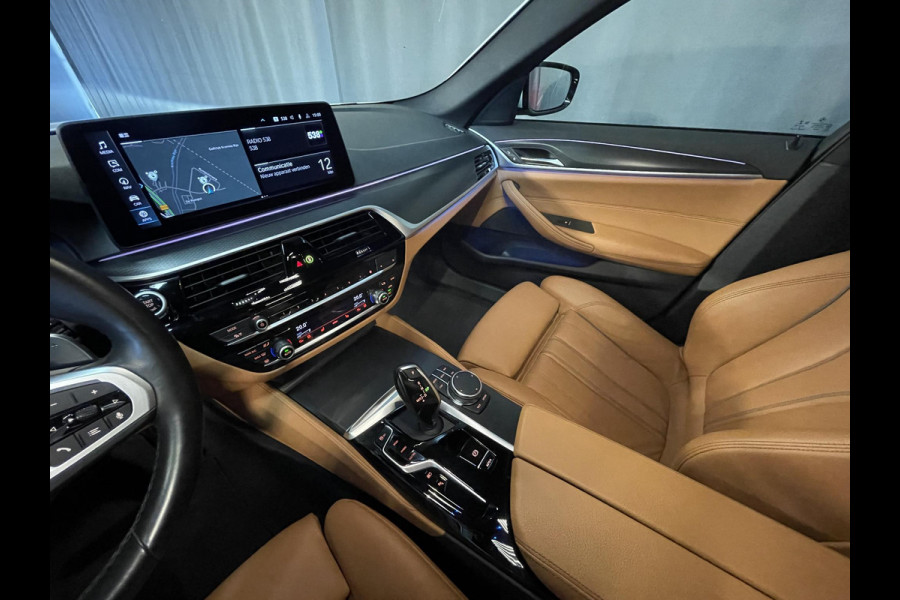 BMW 5 Serie Touring 530e xDrive High Executive M Sport 18"/Trekhaak/Laser LED/Leder/Head-up/Keyless/Stoelverwarming/Adaptieve cruise/Dodehoek/Camera/Apple Carplay & Android Auto/HiFi