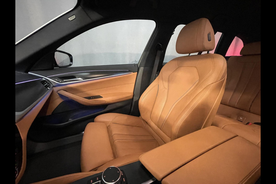 BMW 5 Serie Touring 530e xDrive High Executive M Sport 18"/Trekhaak/Laser LED/Leder/Head-up/Keyless/Stoelverwarming/Adaptieve cruise/Dodehoek/Camera/Apple Carplay & Android Auto/HiFi