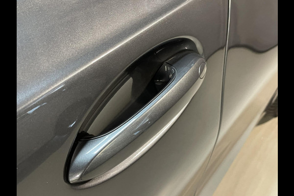BMW 3 Serie Touring 330e xDrive Business Edition Plus 18"/Trekhaak/Laser LED/Head-up/Stoelverwarming/Elektrische klep/Keyless/Apple Carplay & Android Auto