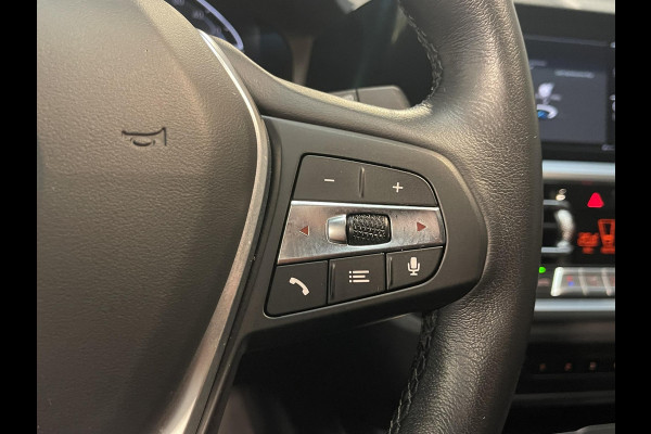 BMW 3 Serie Touring 330e xDrive Business Edition Plus 18"/Trekhaak/Laser LED/Head-up/Stoelverwarming/Elektrische klep/Keyless/Apple Carplay & Android Auto