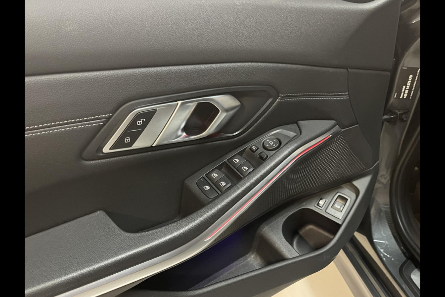 BMW 3 Serie Touring 330e xDrive Business Edition Plus 18"/Trekhaak/Laser LED/Head-up/Stoelverwarming/Elektrische klep/Keyless/Apple Carplay & Android Auto