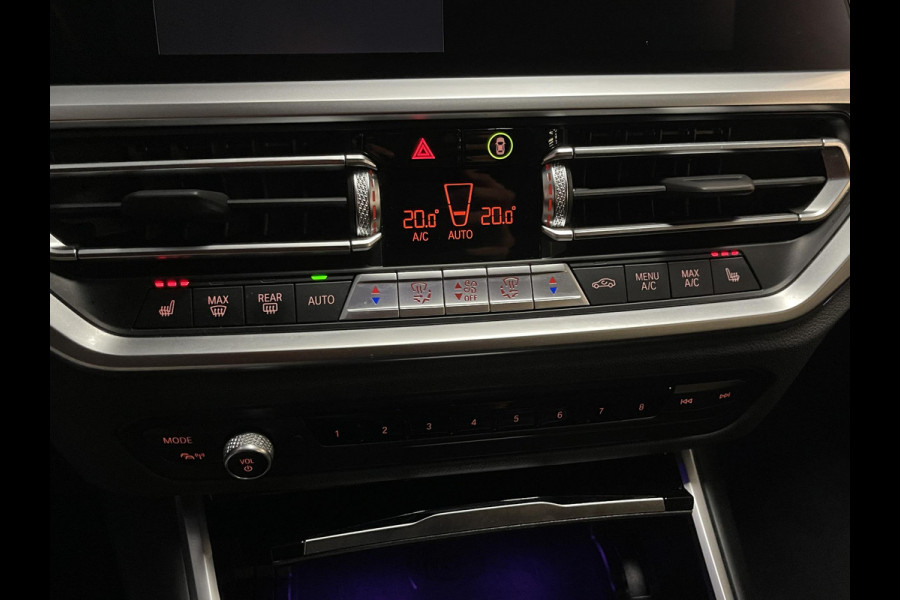 BMW 3 Serie Touring 330e xDrive Business Edition Plus 18"/Trekhaak/Laser LED/Head-up/Stoelverwarming/Elektrische klep/Keyless/Apple Carplay & Android Auto