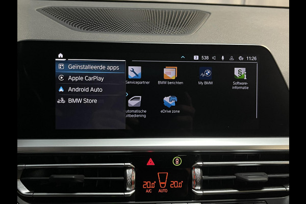 BMW 3 Serie Touring 330e xDrive Business Edition Plus 18"/Trekhaak/Laser LED/Head-up/Stoelverwarming/Elektrische klep/Keyless/Apple Carplay & Android Auto