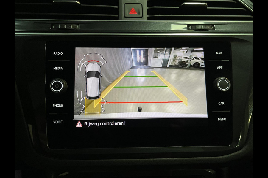 Volkswagen Tiguan 1.4 TSI eHybrid Elegance 19"/Panoramadak/Trekhaak/IQ Lights/Dodehoek/Camera/Adaptieve cruise/Elektrische klep/Stoel + stuurverwarming