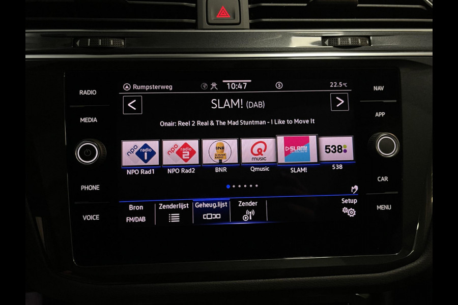 Volkswagen Tiguan 1.4 TSI eHybrid Elegance 19"/Panoramadak/Trekhaak/IQ Lights/Dodehoek/Camera/Adaptieve cruise/Elektrische klep/Stoel + stuurverwarming