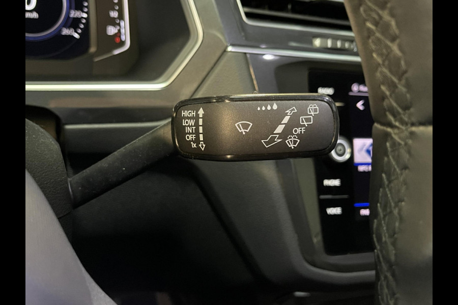 Volkswagen Tiguan 1.4 TSI eHybrid Elegance 19"/Panoramadak/Trekhaak/IQ Lights/Dodehoek/Camera/Adaptieve cruise/Elektrische klep/Stoel + stuurverwarming