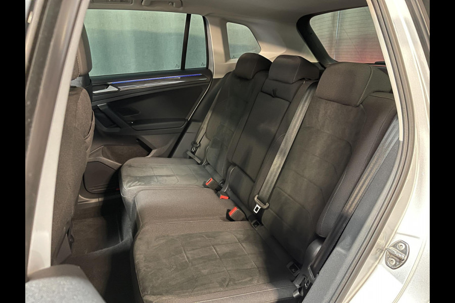 Volkswagen Tiguan 1.4 TSI eHybrid Elegance 19"/Panoramadak/Trekhaak/IQ Lights/Dodehoek/Camera/Adaptieve cruise/Elektrische klep/Stoel + stuurverwarming