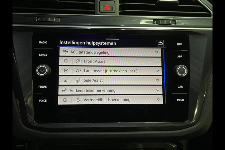 Volkswagen Tiguan 1.4 TSI eHybrid R-Line Business+ FABRIEKSGARANTIE TOT 03-2027 20"/VOL Leder + memory/Panoramadak/360 camera/Elektrische klep/Dodehoek/Stuur + stoelverwarming/IQ Lights/Adaptieve cruise