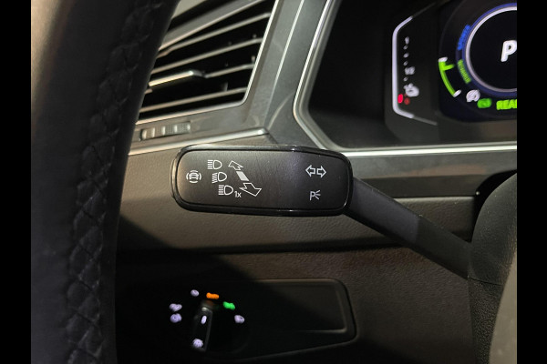 Volkswagen Tiguan 1.4 TSI eHybrid R-Line Business+ FABRIEKSGARANTIE TOT 03-2027 20"/VOL Leder + memory/Panoramadak/360 camera/Elektrische klep/Dodehoek/Stuur + stoelverwarming/IQ Lights/Adaptieve cruise