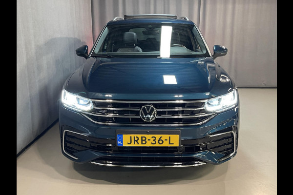 Volkswagen Tiguan 1.4 TSI eHybrid R-Line Business+ FABRIEKSGARANTIE TOT 03-2027 20"/VOL Leder + memory/Panoramadak/360 camera/Elektrische klep/Dodehoek/Stuur + stoelverwarming/IQ Lights/Adaptieve cruise