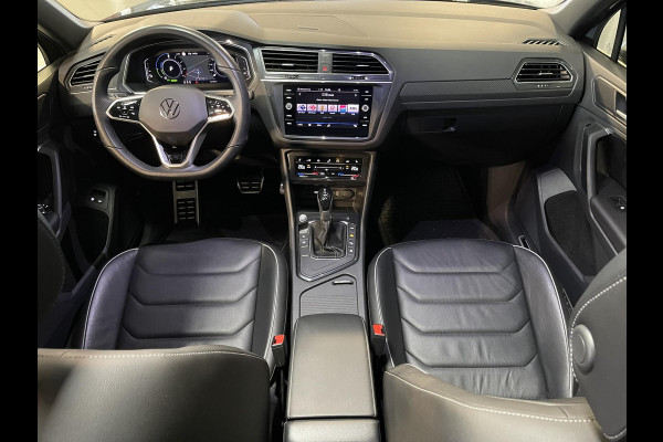 Volkswagen Tiguan 1.4 TSI eHybrid R-Line Business+ 19"/VOL Leder + memory/Panoramadak/360 camera/Elektrische klep/Dodehoek/Stuur + stoelverwarming
