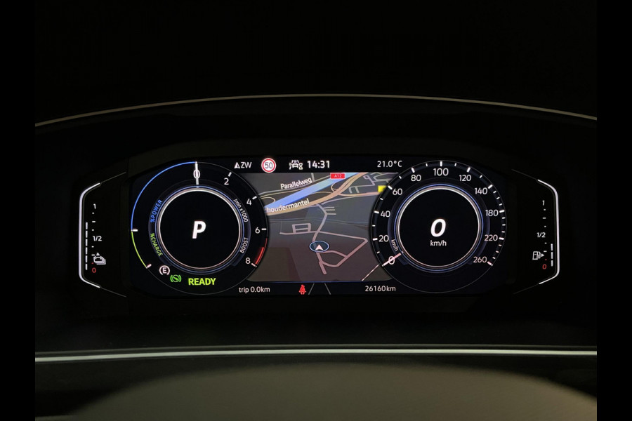 Volkswagen Tiguan 1.4 TSI eHybrid R-Line Business+ 19"/VOL Leder + memory/Panoramadak/360 camera/Elektrische klep/Dodehoek/Stuur + stoelverwarming