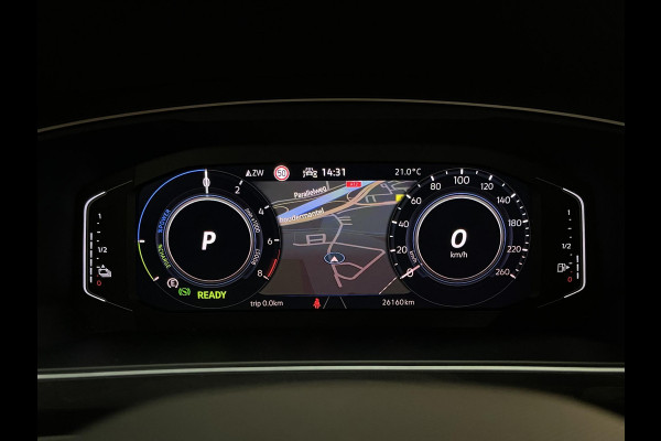 Volkswagen Tiguan 1.4 TSI eHybrid R-Line Business+ 19"/VOL Leder + memory/Panoramadak/360 camera/Elektrische klep/Dodehoek/Stuur + stoelverwarming