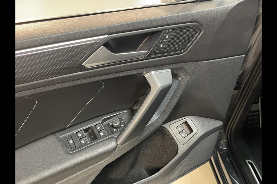 Volkswagen Tiguan 1.4 TSI eHybrid R-Line Business+ 19"/VOL Leder + memory/Panoramadak/360 camera/Elektrische klep/Dodehoek/Stuur + stoelverwarming