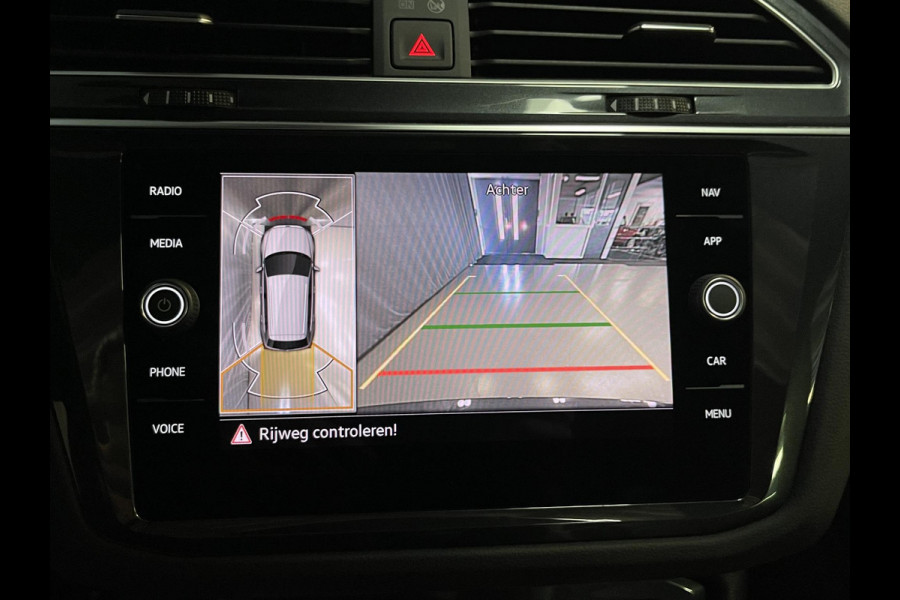 Volkswagen Tiguan 1.4 TSI eHybrid R-Line Business+ 19"/VOL Leder + memory/Panoramadak/360 camera/Elektrische klep/Dodehoek/Stuur + stoelverwarming