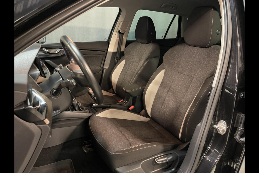 Škoda Kamiq 1.0 TSI Business Edition 16"/ Stoel + stuurverwarming/Keyless/Camera/Apple Carplay & Android Auto/PDC v+a/Climate