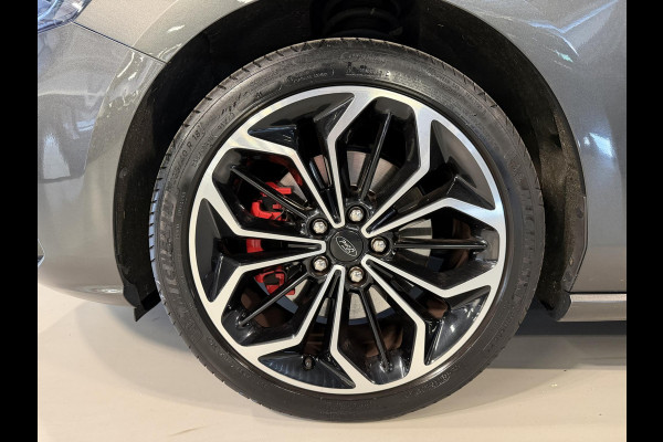 Ford FOCUS Wagon 1.0 EcoBoost Hybrid ST Line X Business 155pk 18"/Navigatie/Camera/Cruise/Stoel+stuurverwarming/Apple Carplay & Android Auto/DAB