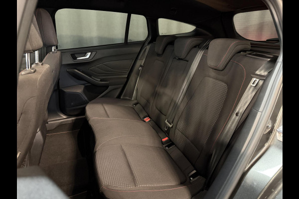 Ford FOCUS Wagon 1.0 EcoBoost Hybrid ST Line X Business 155pk 18"/Navigatie/Camera/Cruise/Stoel+stuurverwarming/Apple Carplay & Android Auto/DAB