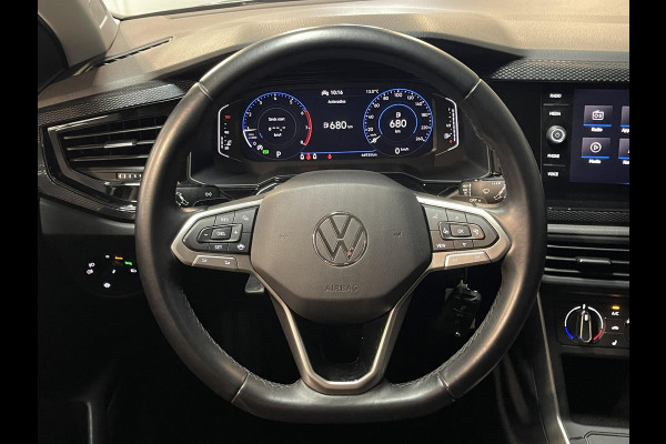 Volkswagen Polo 1.0 TSI Life 15"/Virtual cockpit/Stoelverwarming/PDC v+a/Apple Carplay & Android Auto/DAB/LED